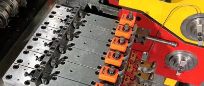 Разница между машинами для формовки болтов и для формовки деталей